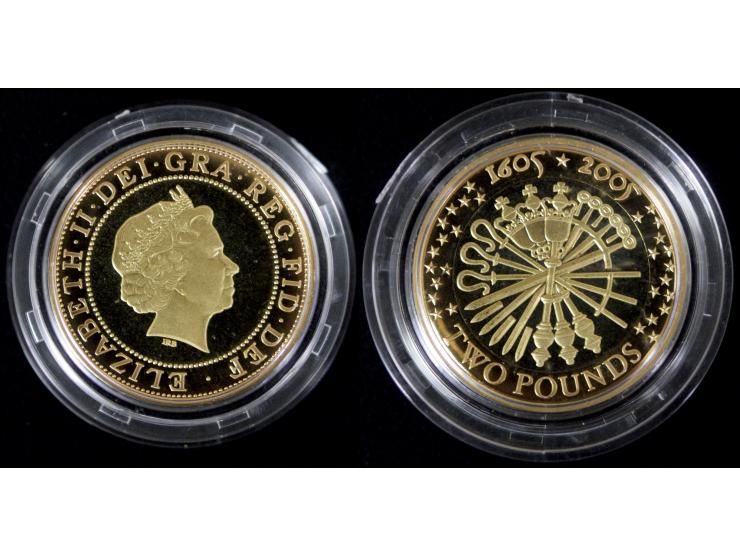 inner part alloyed with 22 carat yellow gold and outer part alloyed with 22 carat red gold, weighs 15.97 gms and mintage 1500